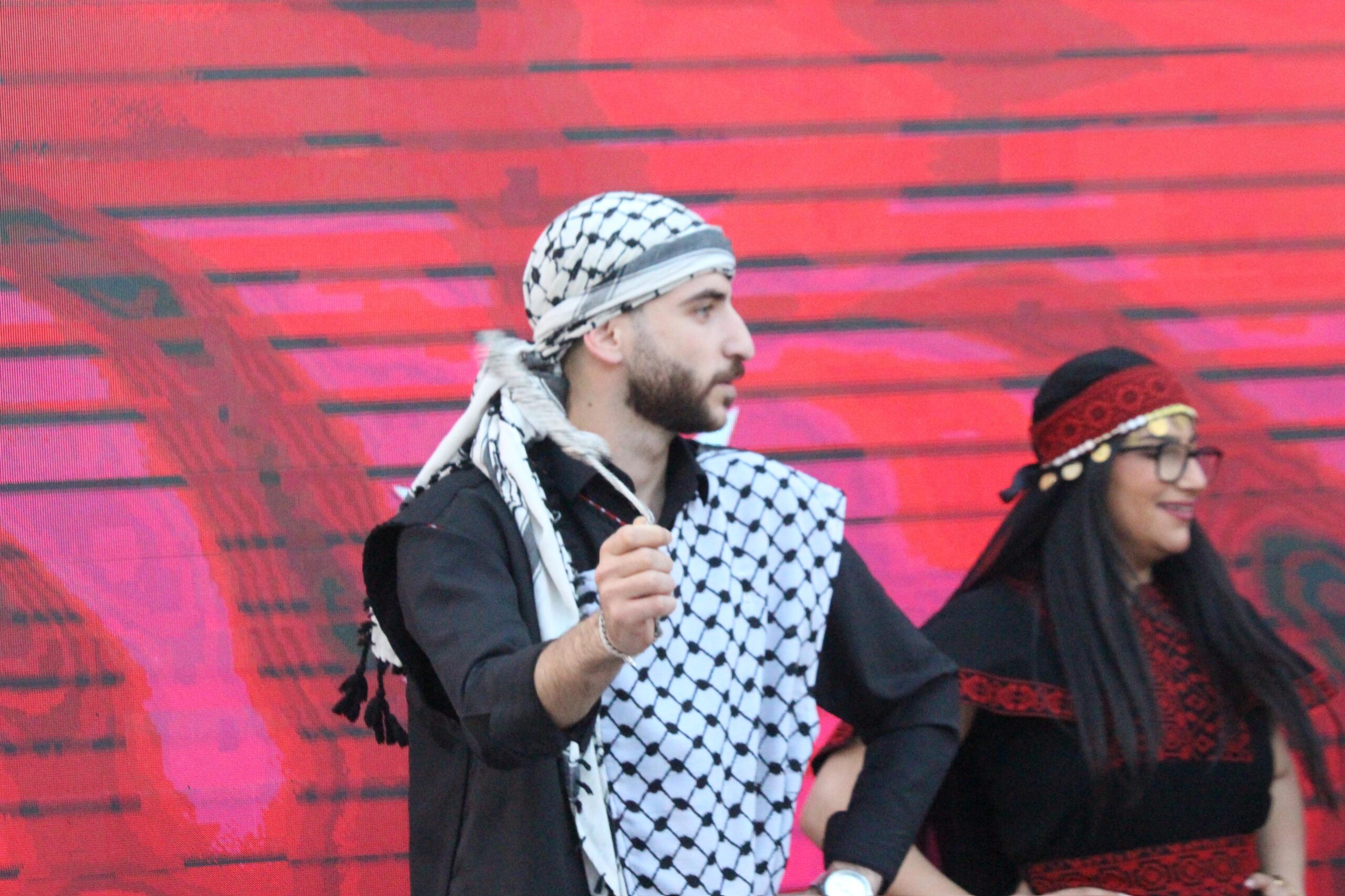 بالفيديو والصور.. العيسوي يطلق مبادرة “شاشة أمل”