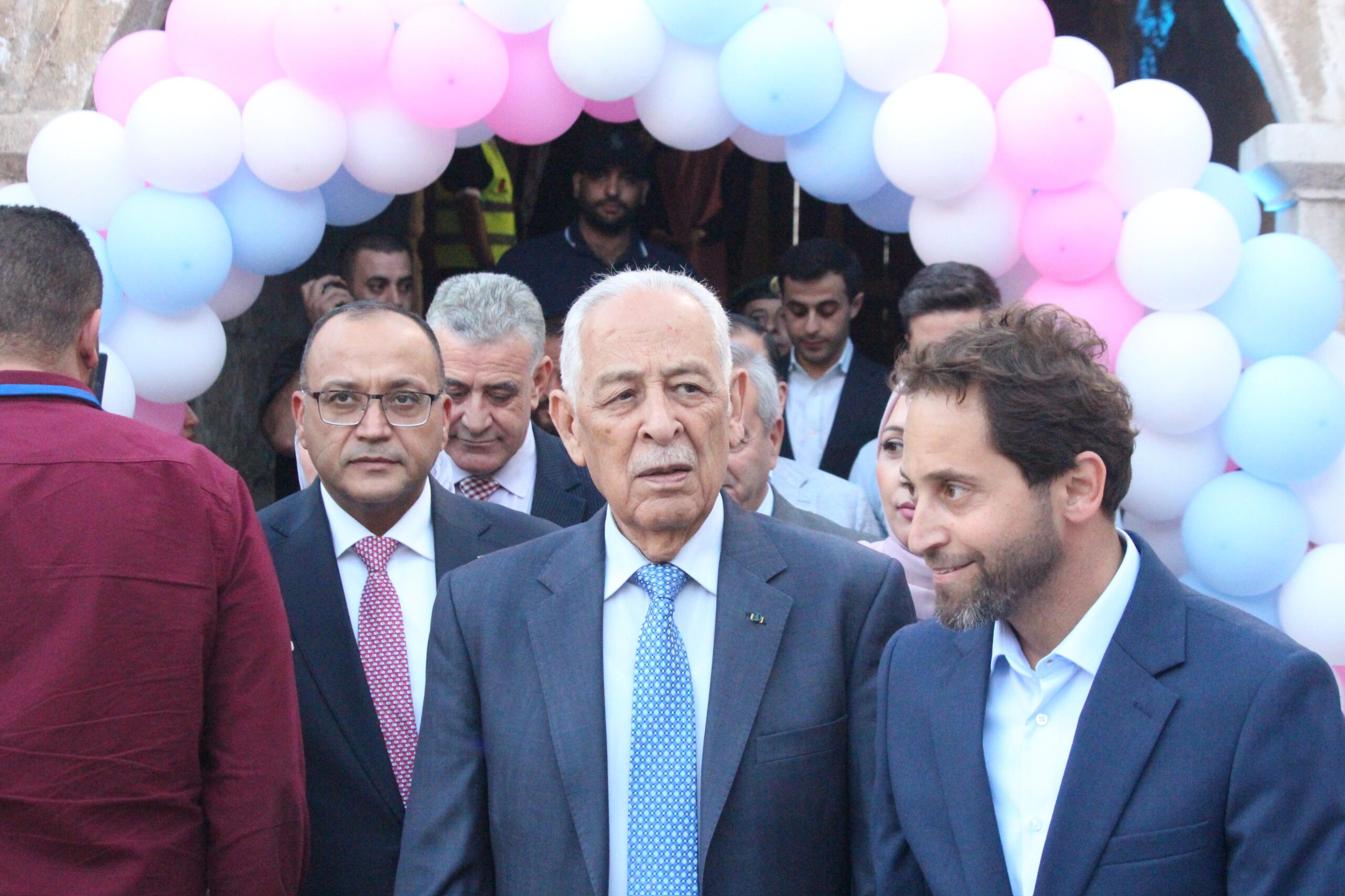 بالفيديو والصور.. العيسوي يطلق مبادرة “شاشة أمل”