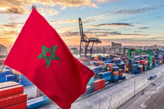 ارتفاع صادرات الفوسفات والطيران بالمغرب مع زيادة العجز التجاري